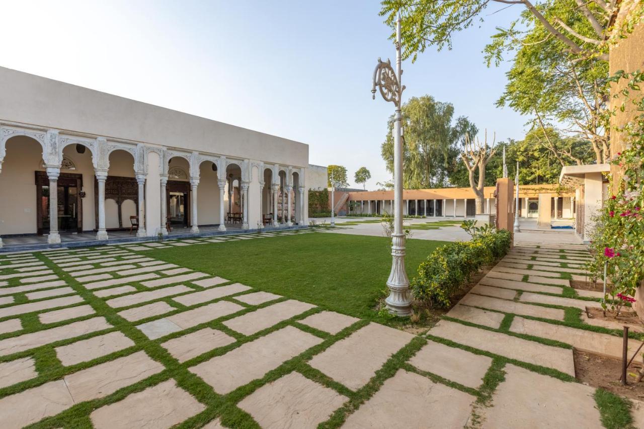 Vivaana Culture Hotel Mandawa Bagian luar foto
